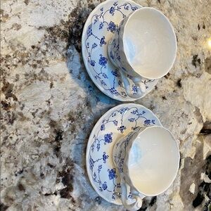 Finlandia, classic blue/white Danish-inspired design on a scalloped dinnerware.